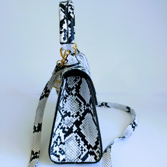 BUNDLE+2 Shein Crossbody Bag/Belt bag - Picture 4 of 10